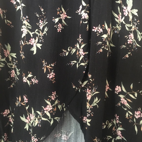 AEO floral wrap skirt - Picture 2 of 5